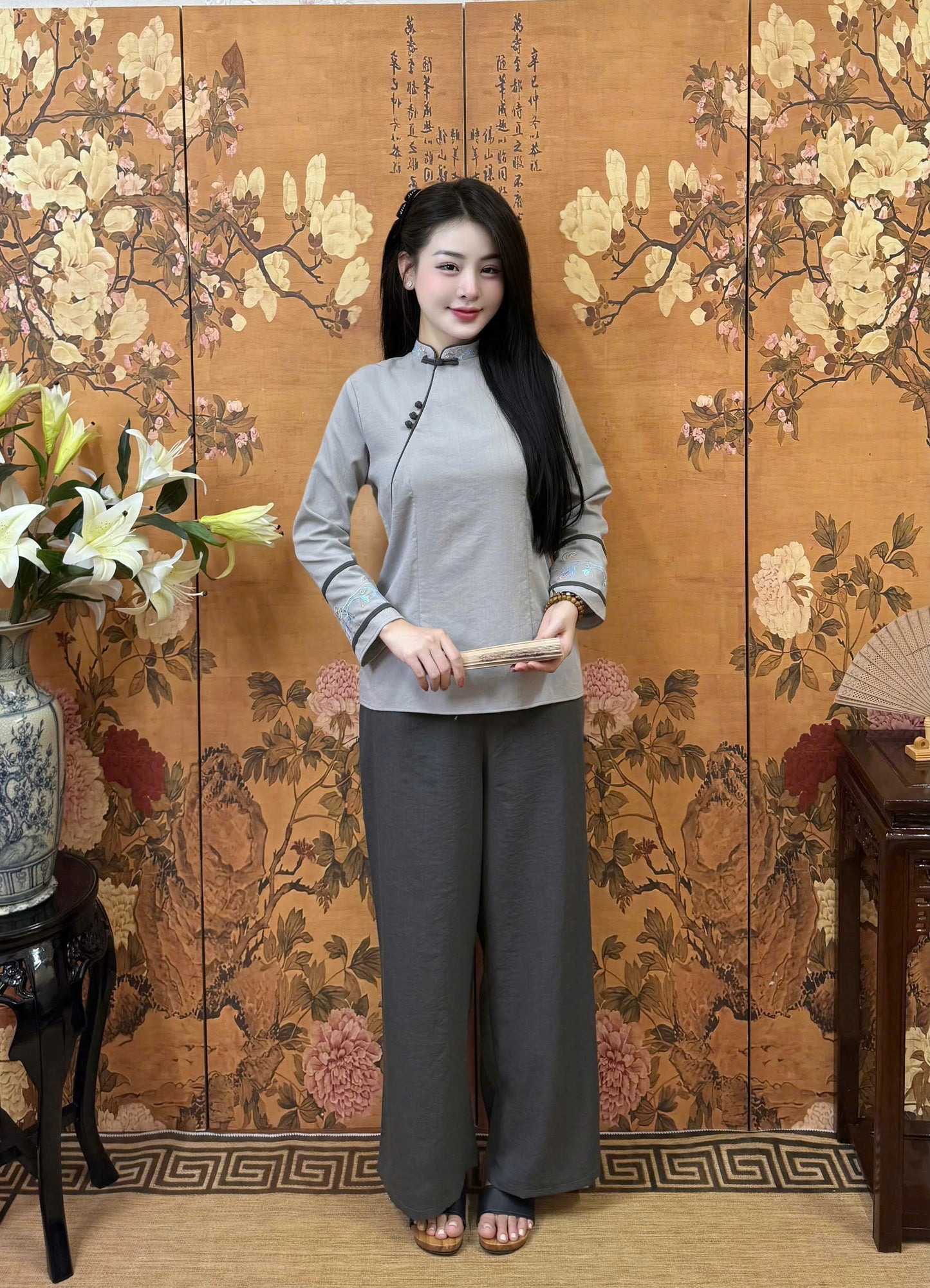 BB154 3795 - Set bà ba đũi thêu màu xám
