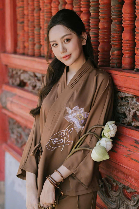 PP04 3902 - Set pháp phục thêu hoa sen màu nâu