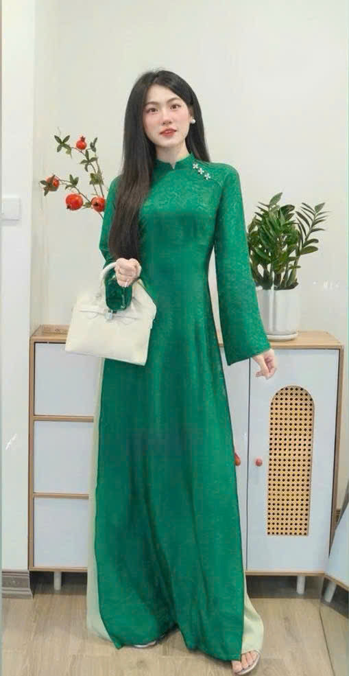 H702 Áo only no pants - Áo dài dáng truyền thống chiết li eo lụa tằm ánh kim tencel màu xanh lá