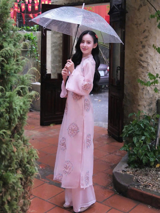 H668 4218 Áo only no pants - Áo dài tơ thêu 4 tà màu hồng phấn