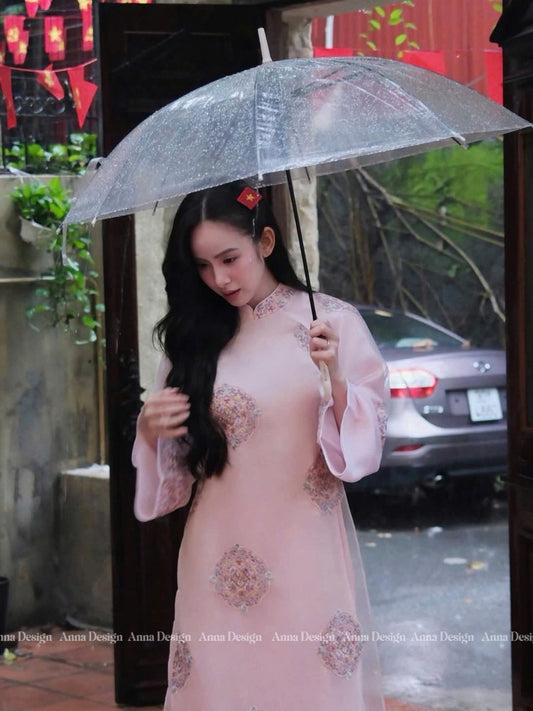 H668 4218 Áo only no pants - Áo dài tơ thêu 4 tà màu hồng phấn