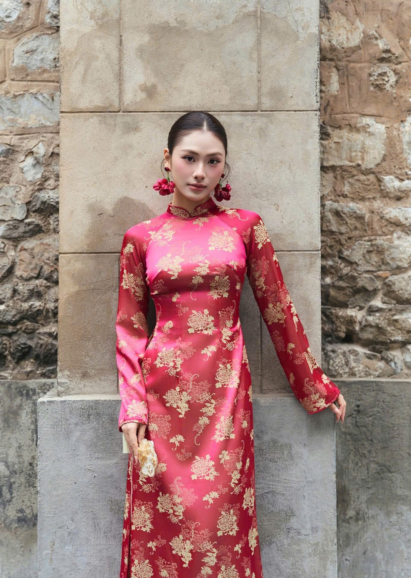H734 4957 Áo only no pants - Áo dài dáng truyền thống chiết li eo màu đỏ