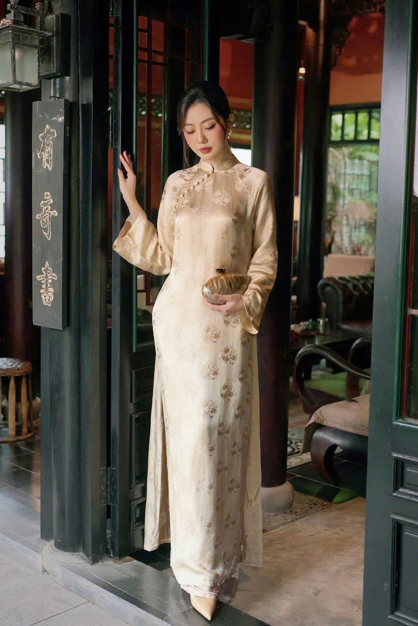 H738 4057 Áo only no pants - Áo dài lụa tằm thọ dáng suông 2 tà lụa tằm màu da