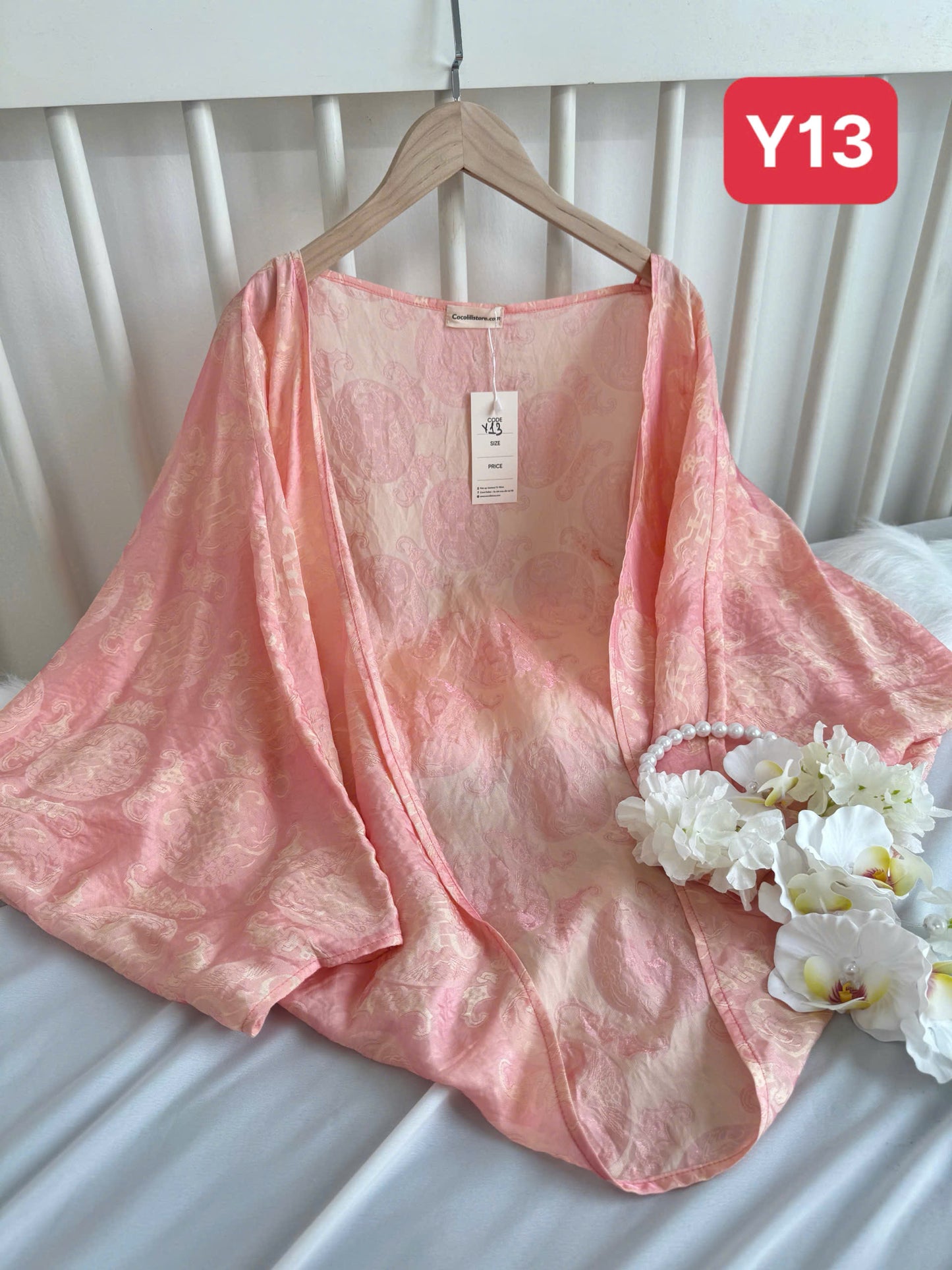 Y13 4072 - Áo choàng tằm tencel thọ dơi màu hồng phấn