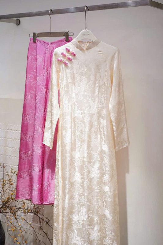 M578 4439 Áo + quần thọ dơi - Áo dài dáng truyền thống chiết li eo màu trắng kem