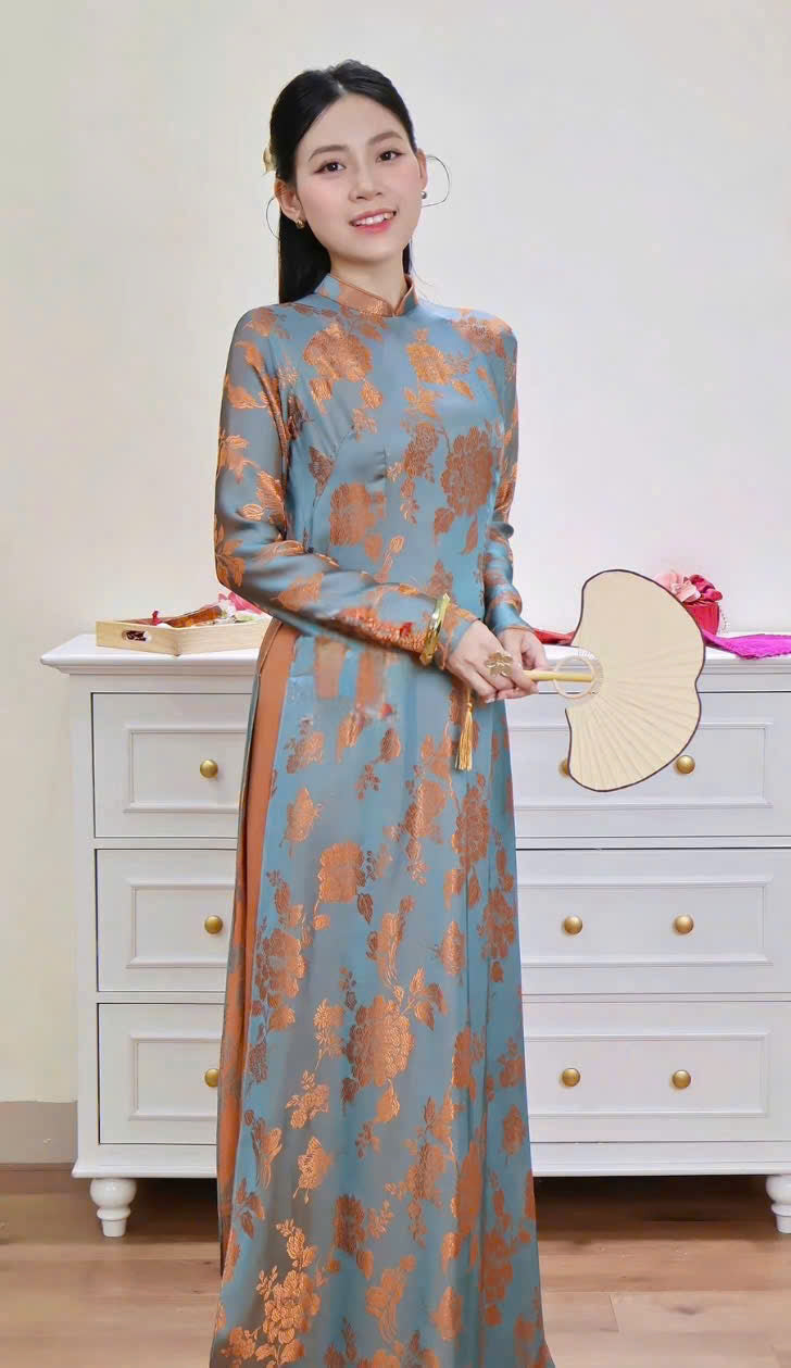 H767 4103 Áo only no pants - Áo dài dáng truyền thống silk óng ánh nâu