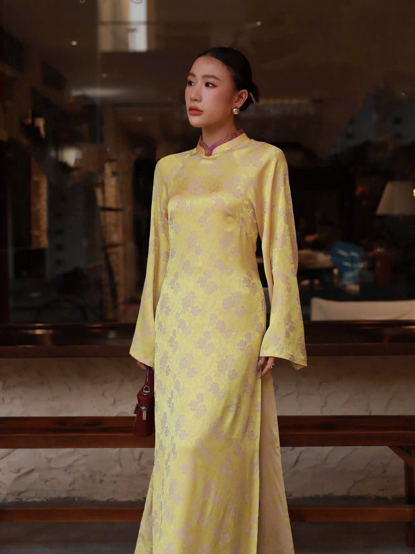 M577 4104 Áo + quần cùng chất - Áo dài dáng suông 2 tà cổ kép lụa tằm màu vàng