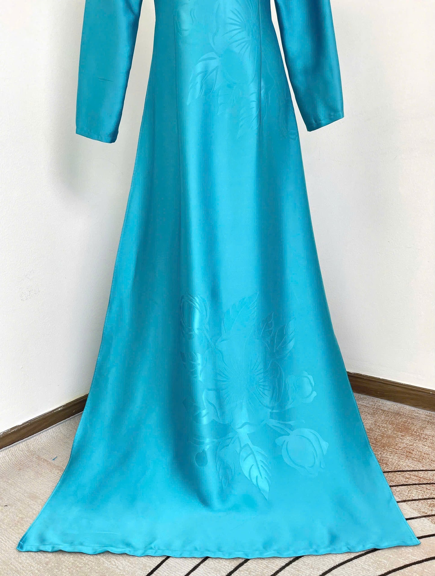 H753 4125 Áo only no pants - Áo dài lụa mã não 4D màu xanh thiên thanh