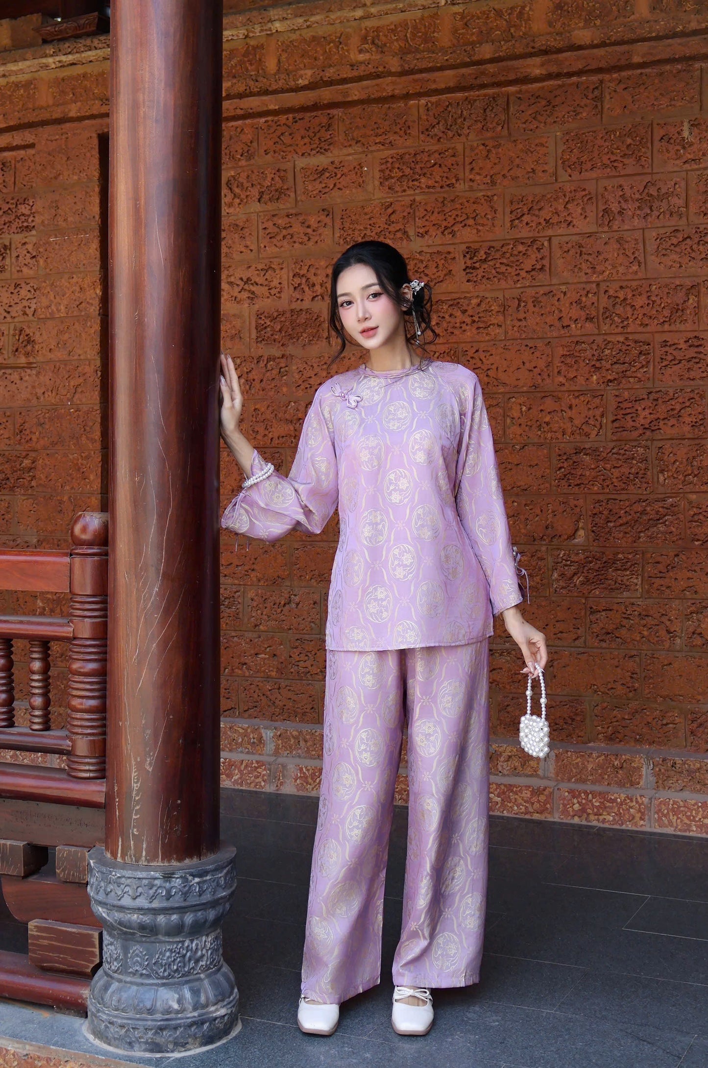 BB208 4128 - Set bà ba lụa tằm ánh kim tencel hoa thuỷ tiên