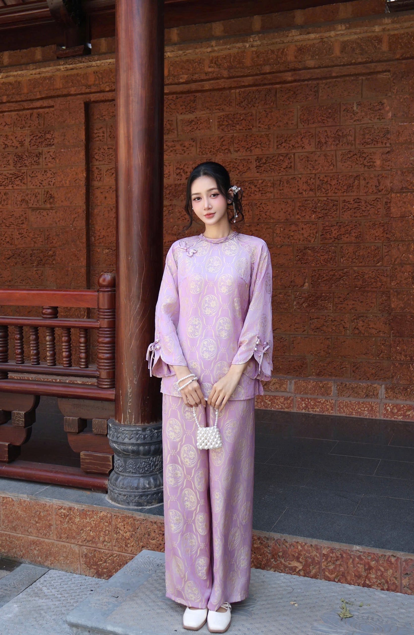 BB208 4128 - Set bà ba lụa tằm ánh kim tencel hoa thuỷ tiên