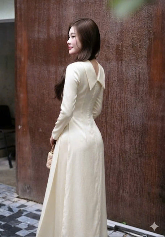 H792 Áo only no pants - Áo dài dáng truyền thống chiết li eo cổ cách điệu màu trắng kem