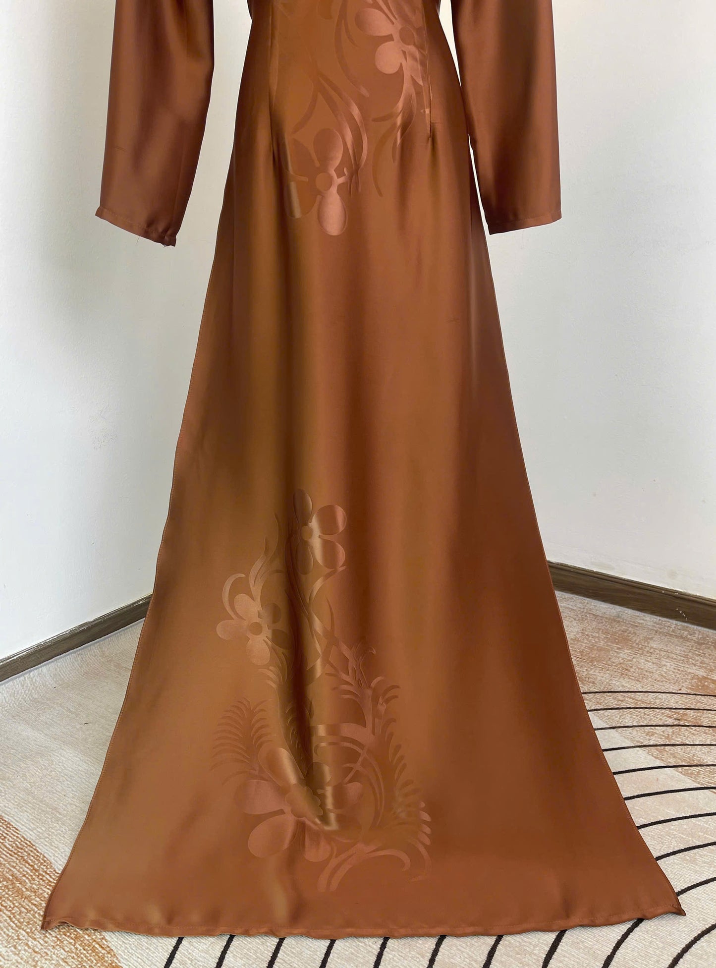 H829 4333 Áo only no pants - Áo dài truyền thống chiết li eo lụa mã não 4D