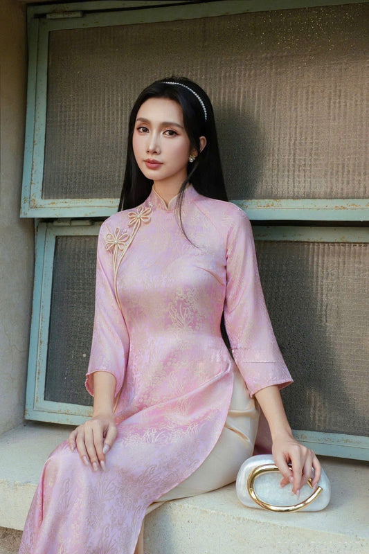 H844 4361 Áo only no pants - Áo dài dáng truyền thống chiết li eo lụa gấm màu hồng phấn