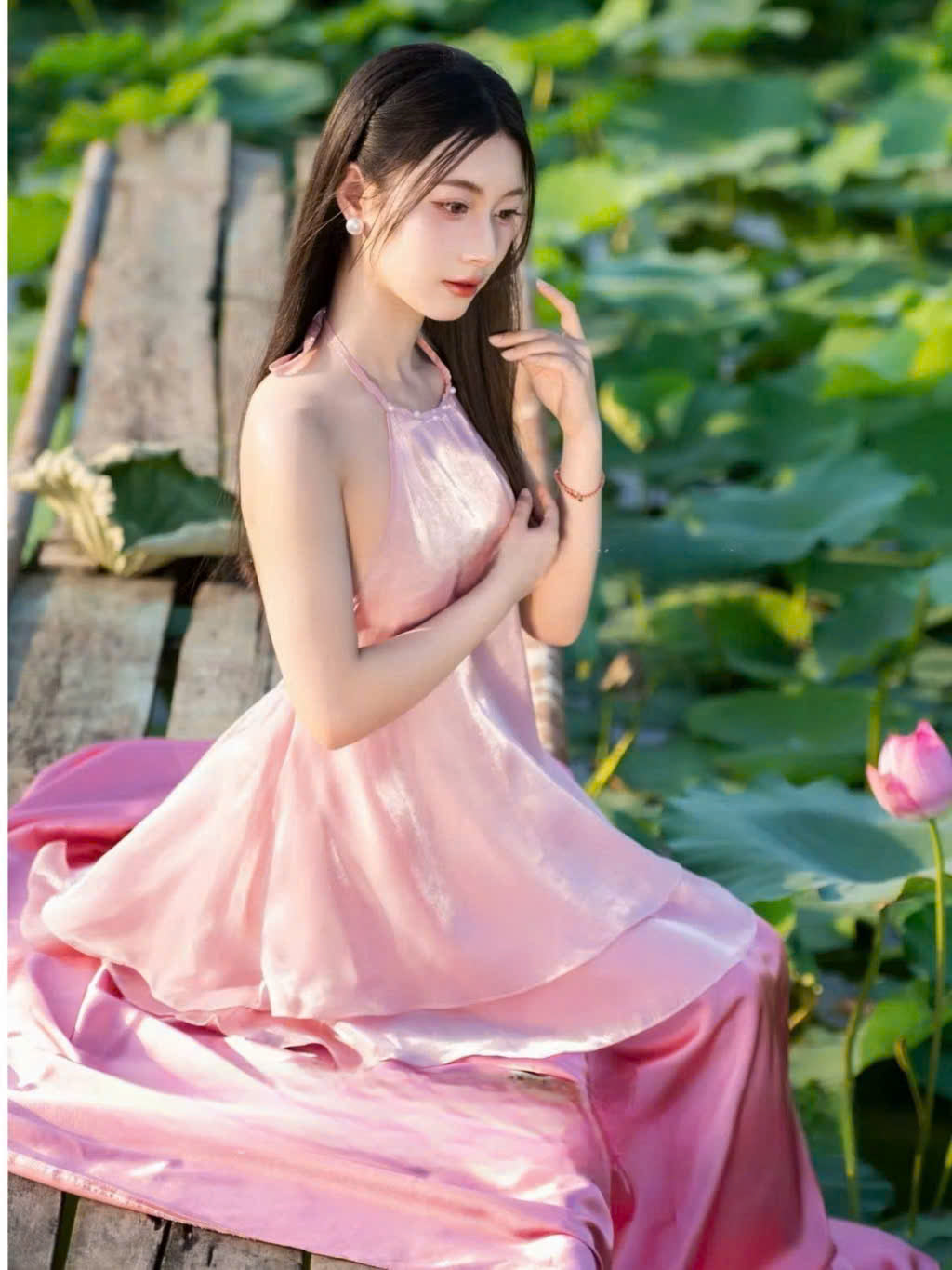Y24 4364 - Set áo yếm kèm váy màu hồng