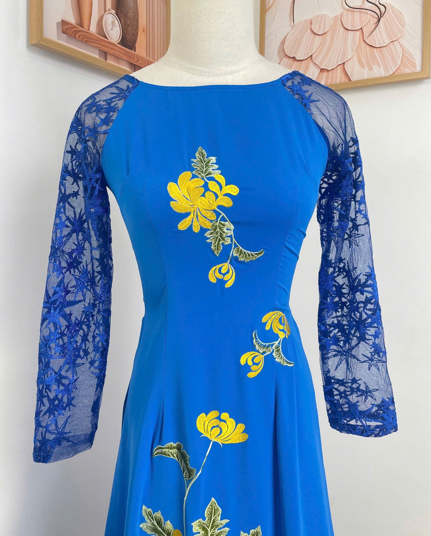 H852 4444 Áo only no pants - Áo dài thêu hoa màu xanh thiên thanh cổ thuyền tay ren
