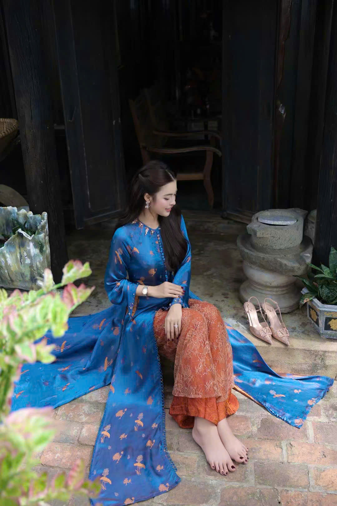HD165 Áo + quần ren - Áo dài xẻ tà lụa nha xá