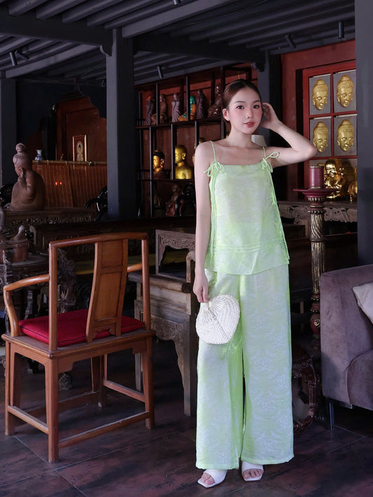 Y43 - Set đồ bộ áo 2 dây lụa tằm ánh kim thọ dơi màu cốm