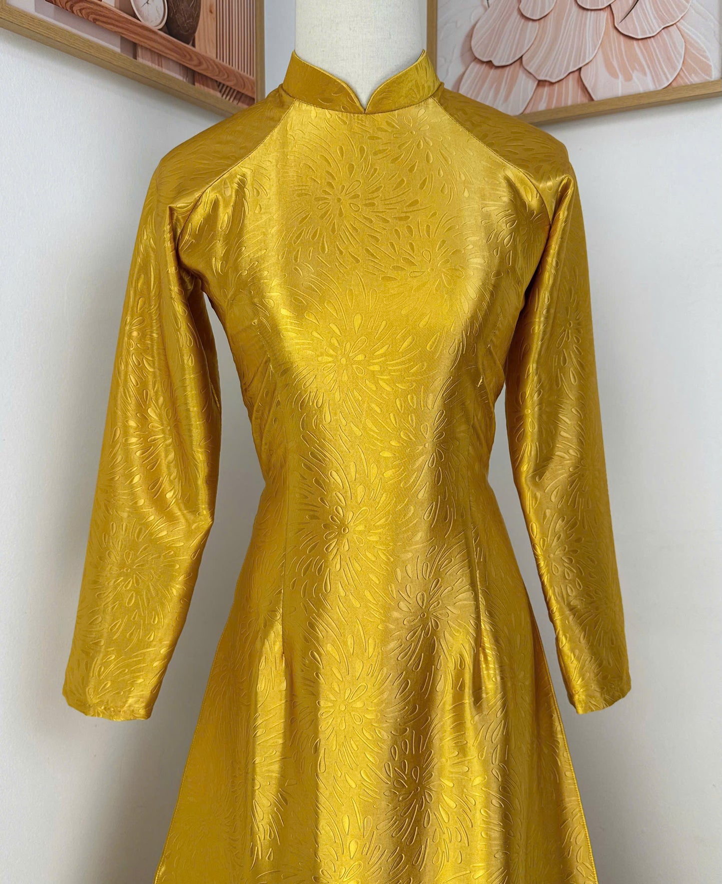 H878 Áo only no pants - Áo dài lụa màu vàng gold