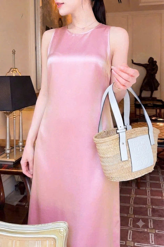 V31 - Đầm sát nách dáng dài lụa double silk màu hồng