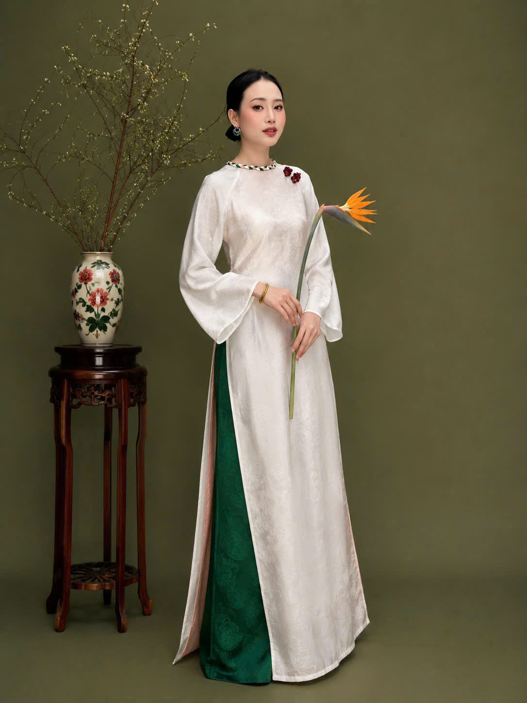 Áo dài nữ có sẵn