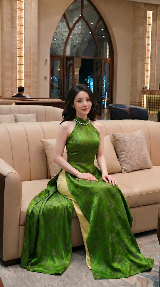 Y49 4598 - Áo dài cổ yếm màu xanh lá