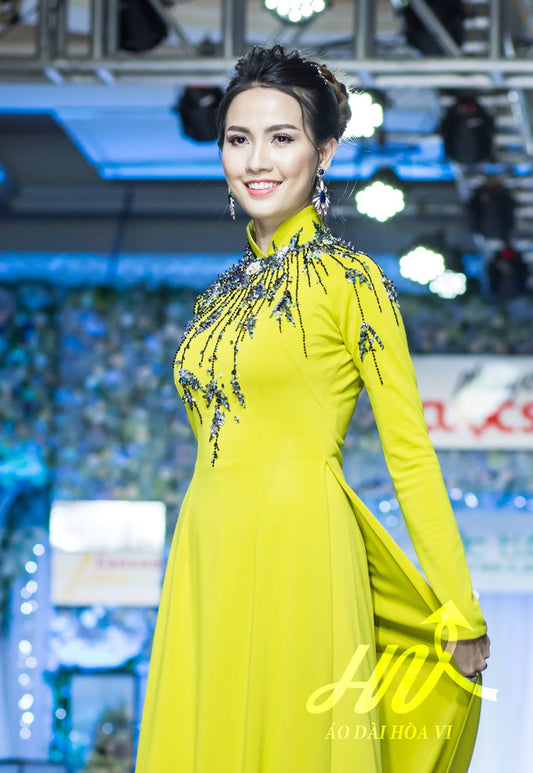S39 3738 only áo - Áo dài chiffon 4 tà màu cốm đính kết pha lê