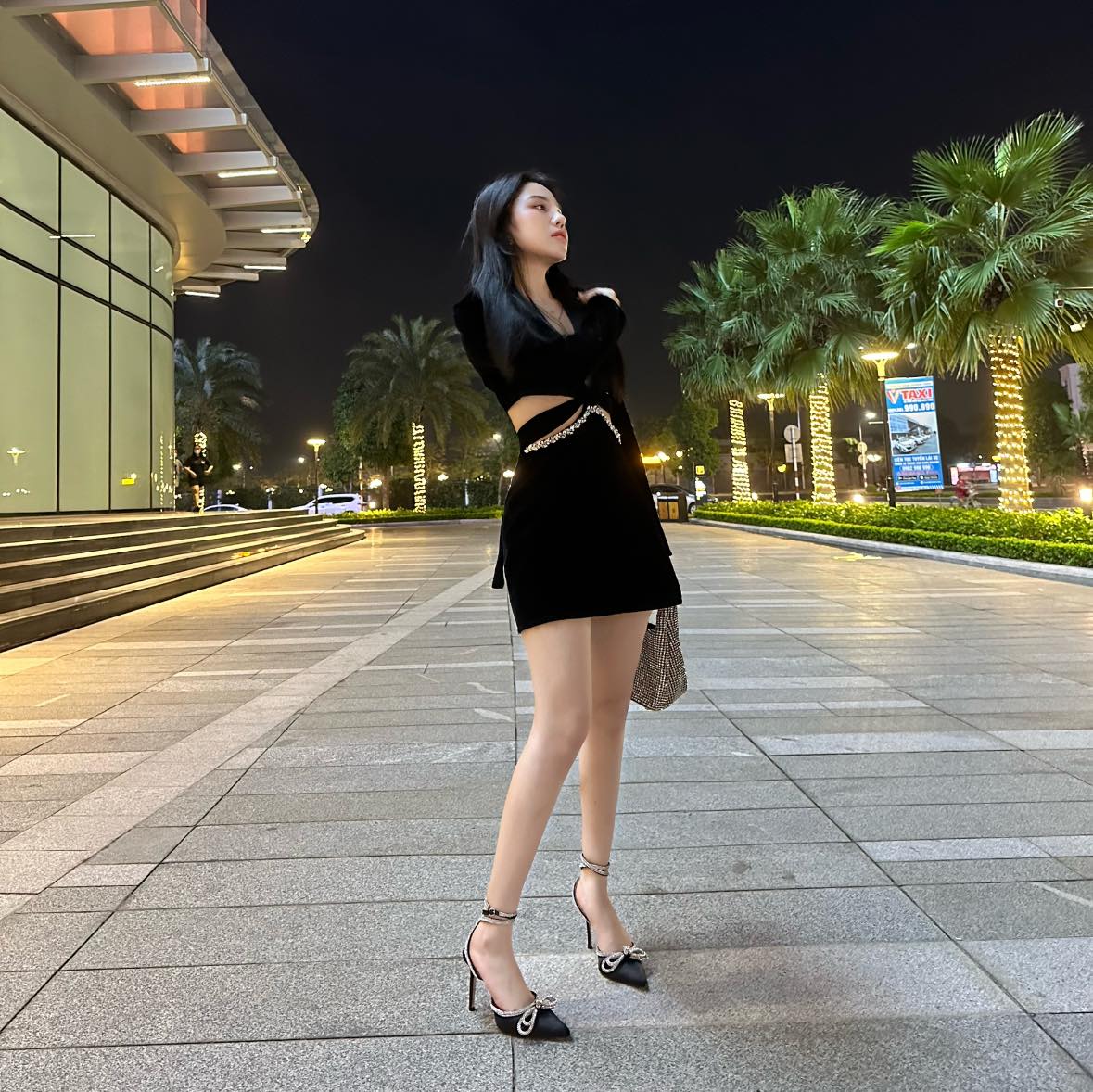 KN17 & KN18 - Váy nhung dài tay hot hit - Cocolilistore
