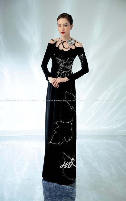 S08 shipnhanh Áo dài thiết kế chiffon 4 tà cover Hoà Vi màu đen đính kết 1950 - Cocolilistore