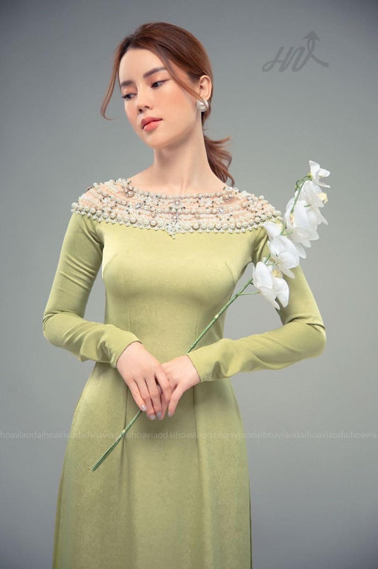 S09 shipnhanh Áo dài thiết kế chiffon 4 tà cover Hoà Vi màu cốm đính ngọc 1951 - Cocolilistore